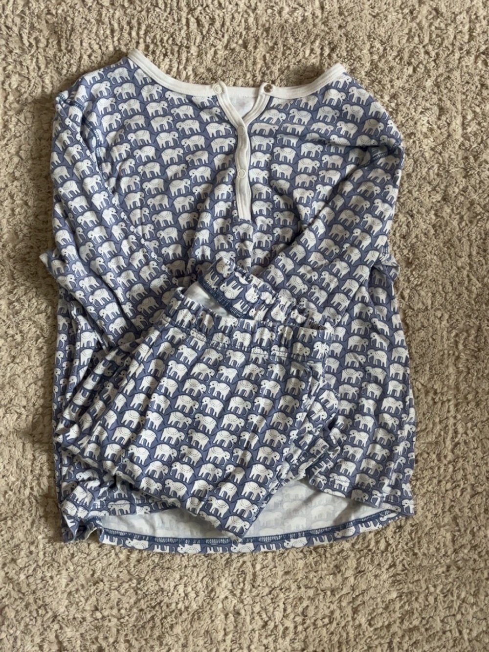 Preppy Roller Rabbit blue and white long sleeve Hathi Pajama set size small